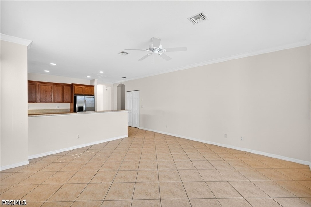 8369 Sumner Avenue - Photo 5