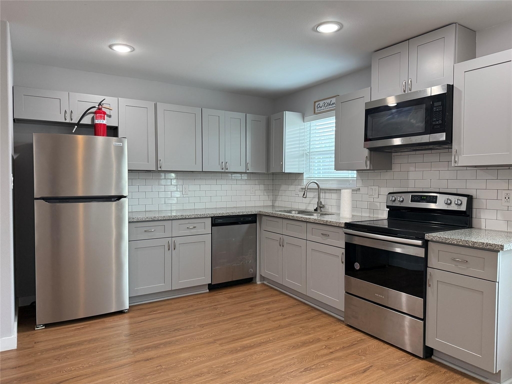 6610 Haight Street - Photo 1