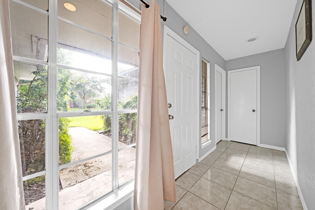 222 Wickhamford Way - Photo 3