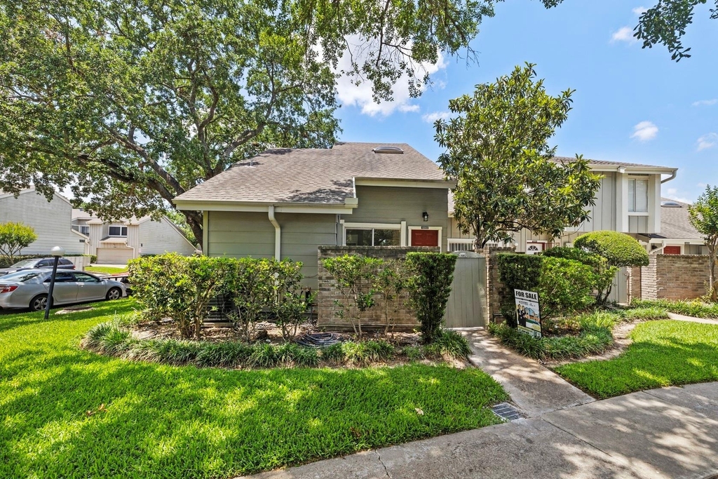 13002 Greenway Chase Court - Photo 0