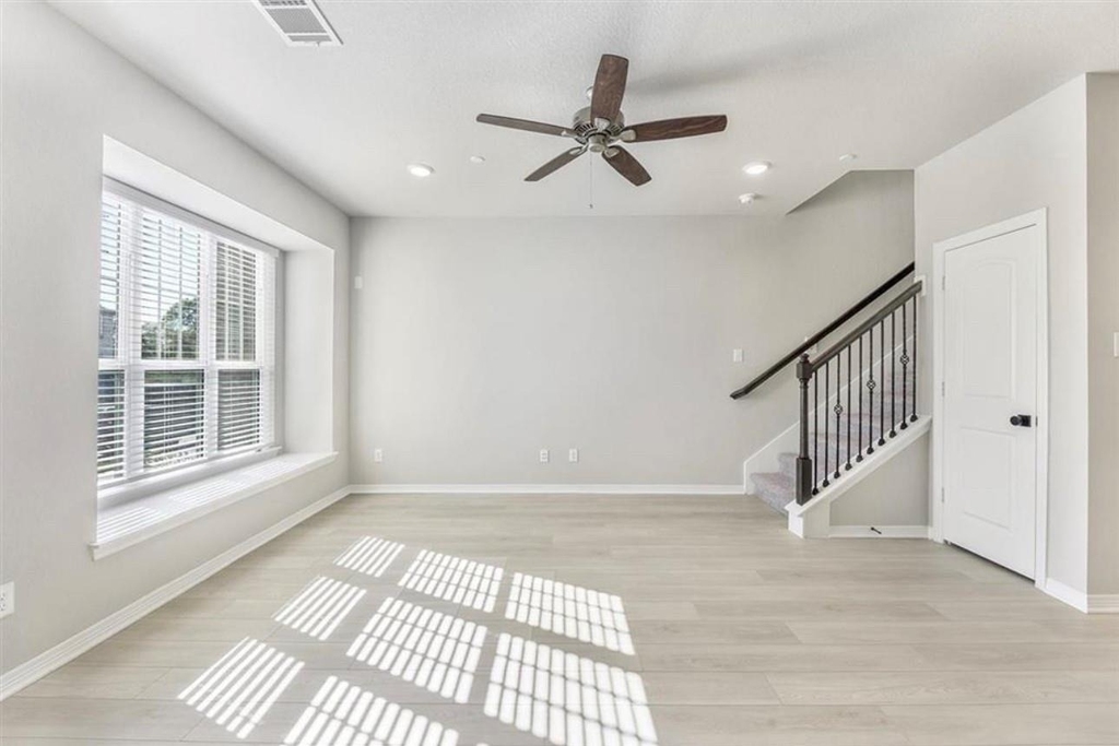 8046 Scanlan Trace - Photo 4