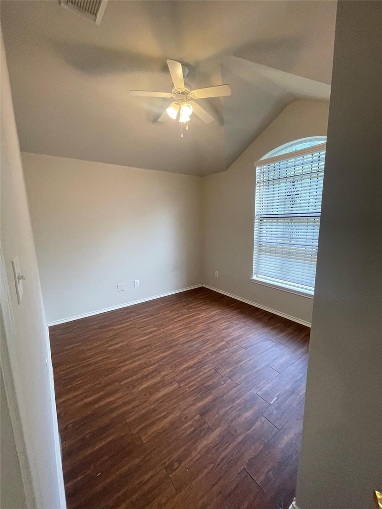 2831 Sockeye Drive - Photo 6