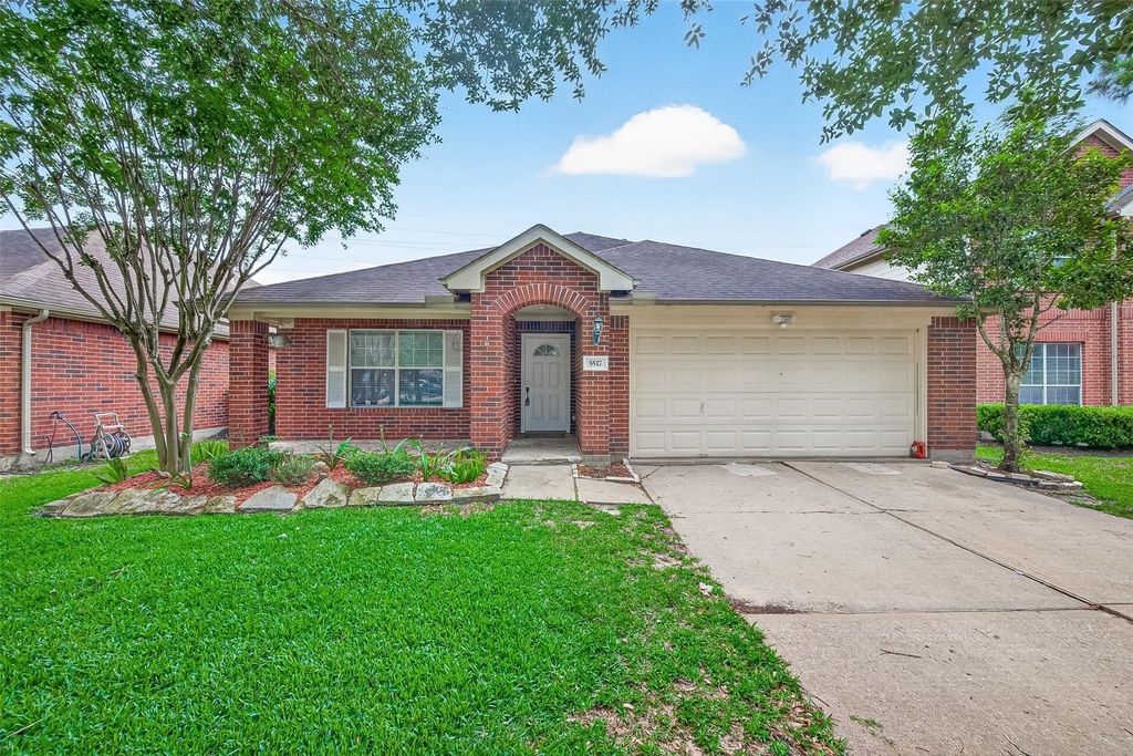 5517 Autumn Ash Lane - Photo 0