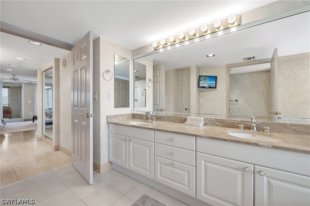6849 Grenadier Boulevard - Photo 22