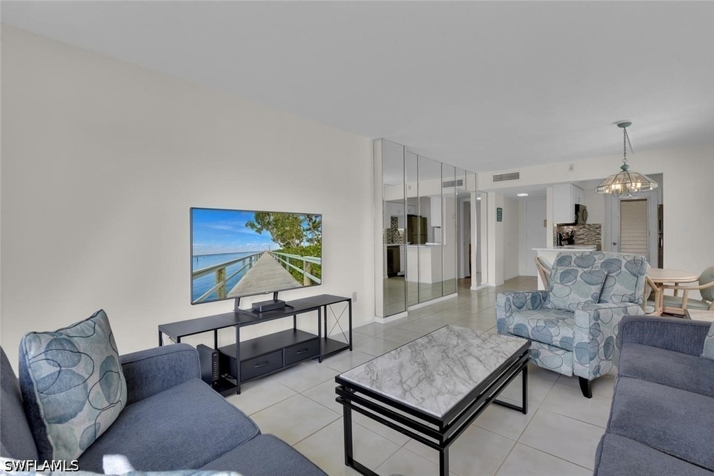 1300 Gulf Shore Boulevard N - Photo 9