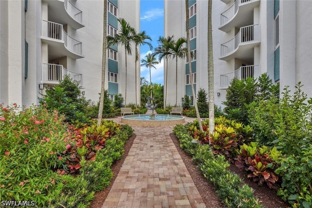 1300 Gulf Shore Boulevard N - Photo 4
