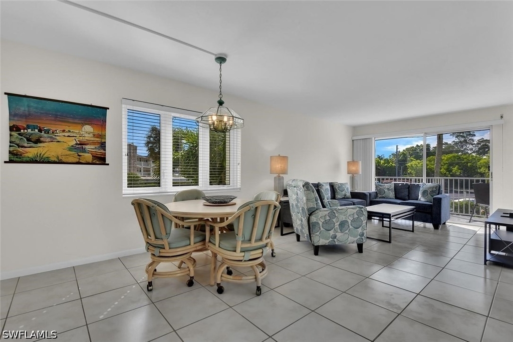 1300 Gulf Shore Boulevard N - Photo 5