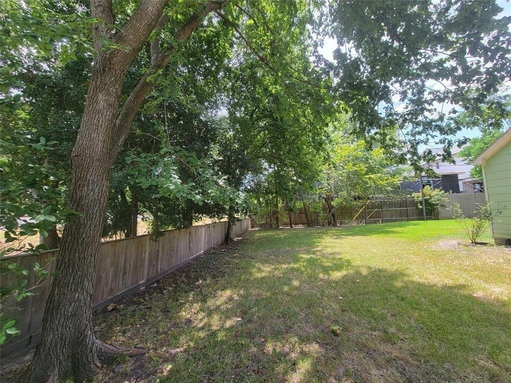 4301 Dorothy St - Photo 2