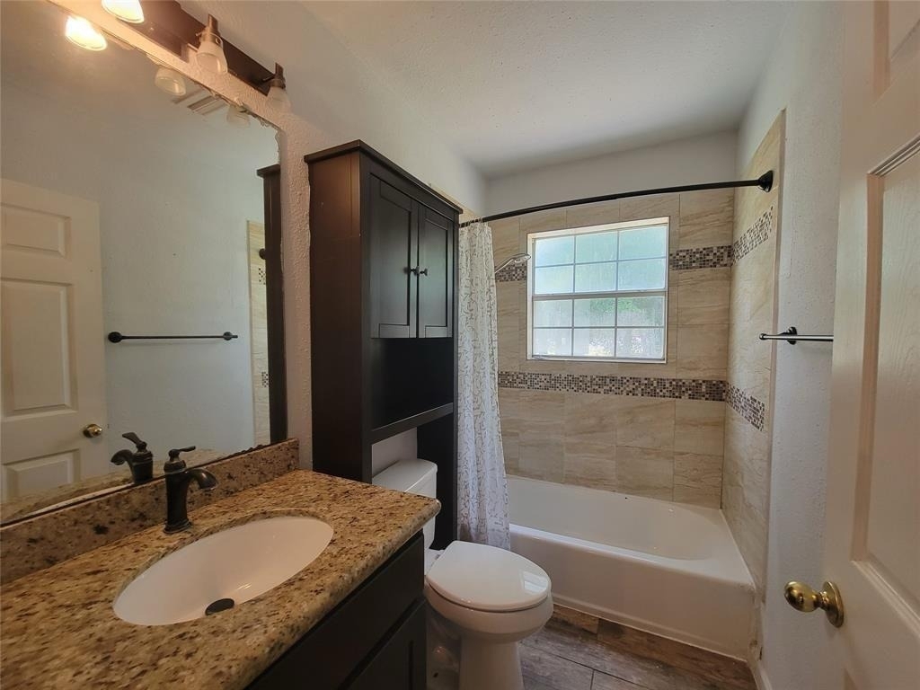 4301 Dorothy St - Photo 1