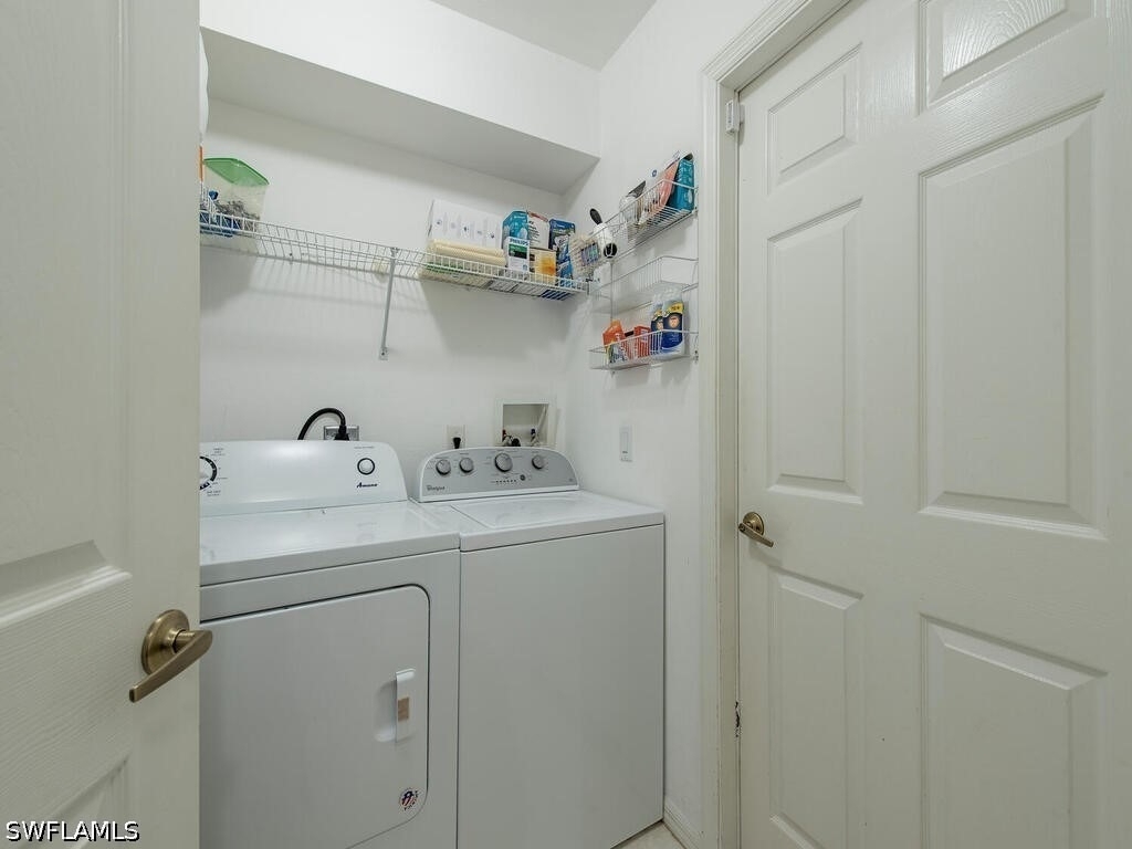 1082 Capri Drive - Photo 9