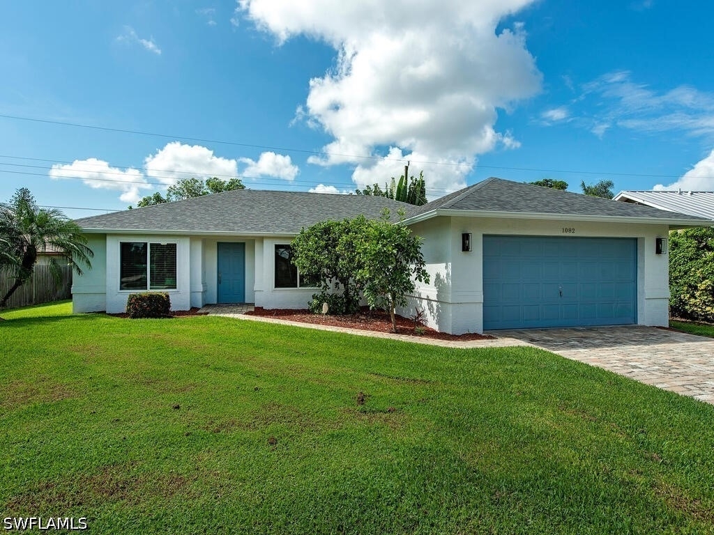 1082 Capri Drive - Photo 0
