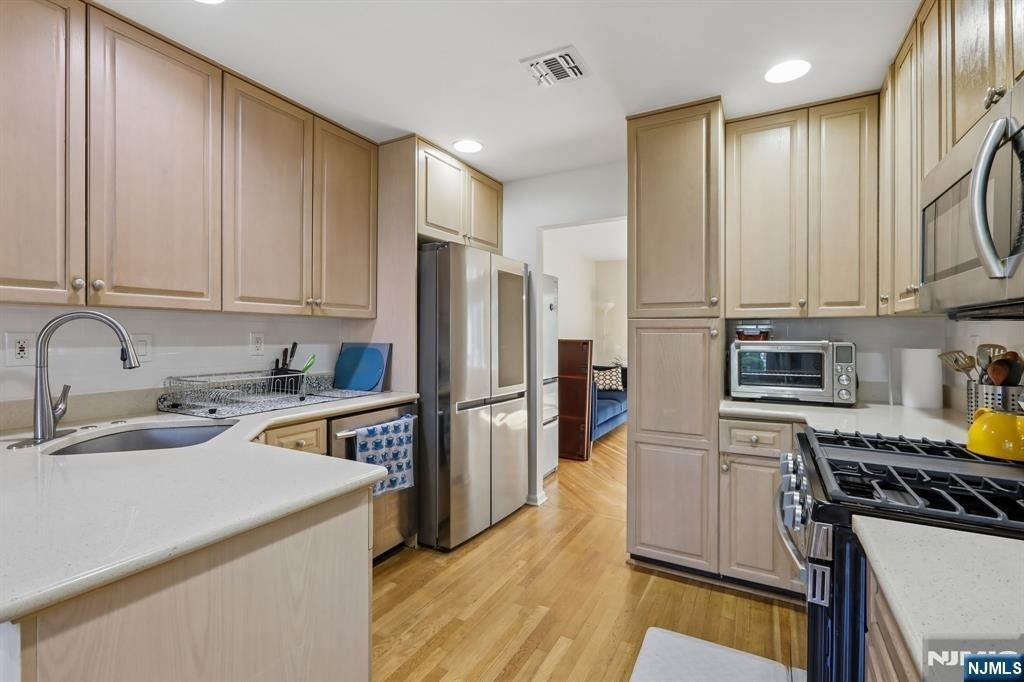 79 Lakeview - Photo 15