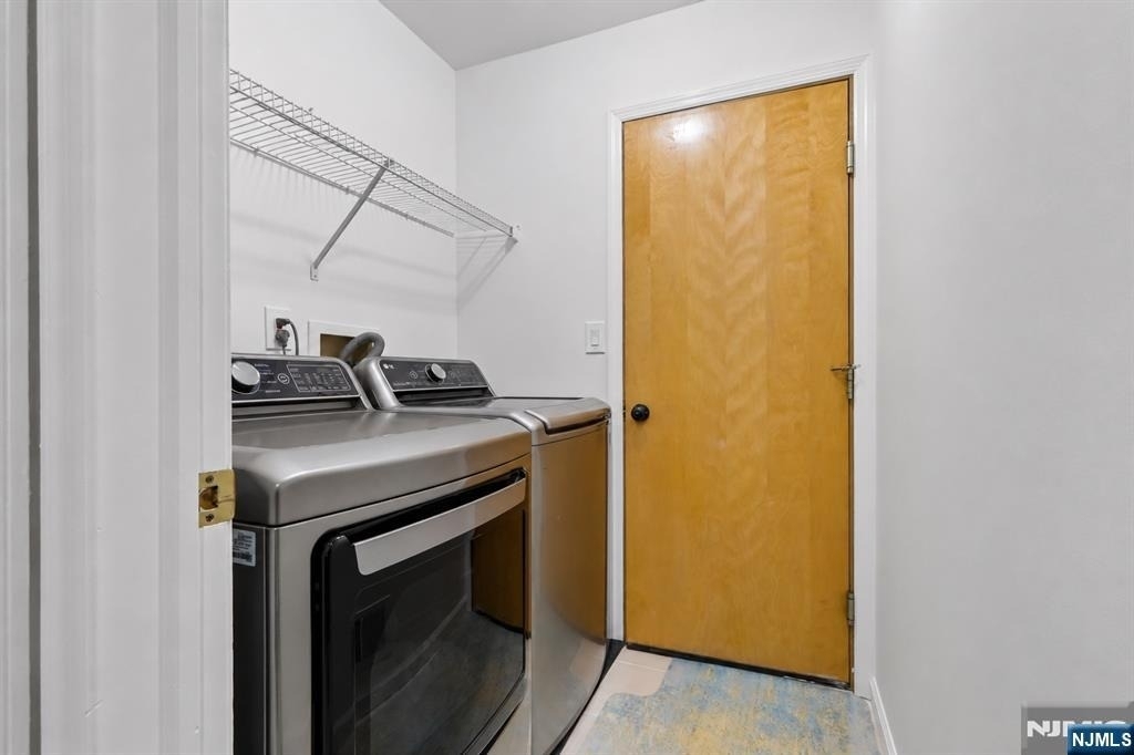 79 Lakeview - Photo 38