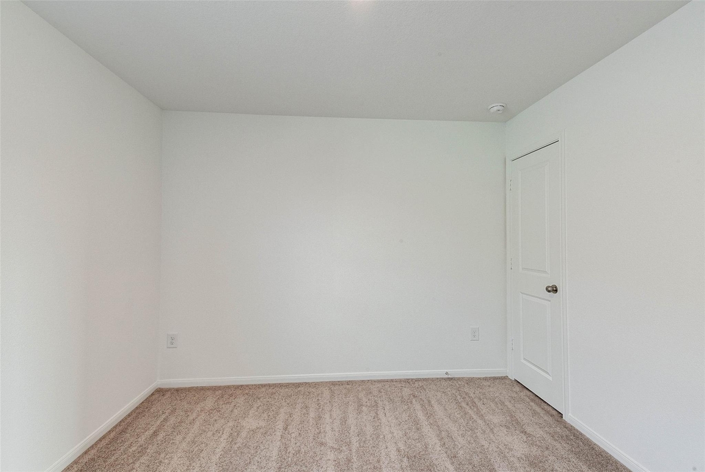 25821 Hedgerow Drive - Photo 31