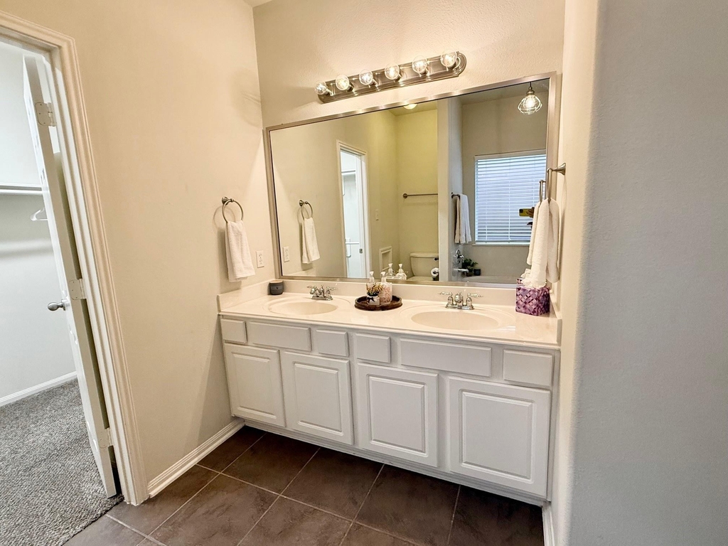 142 E Spindle Tree Circle - Photo 11