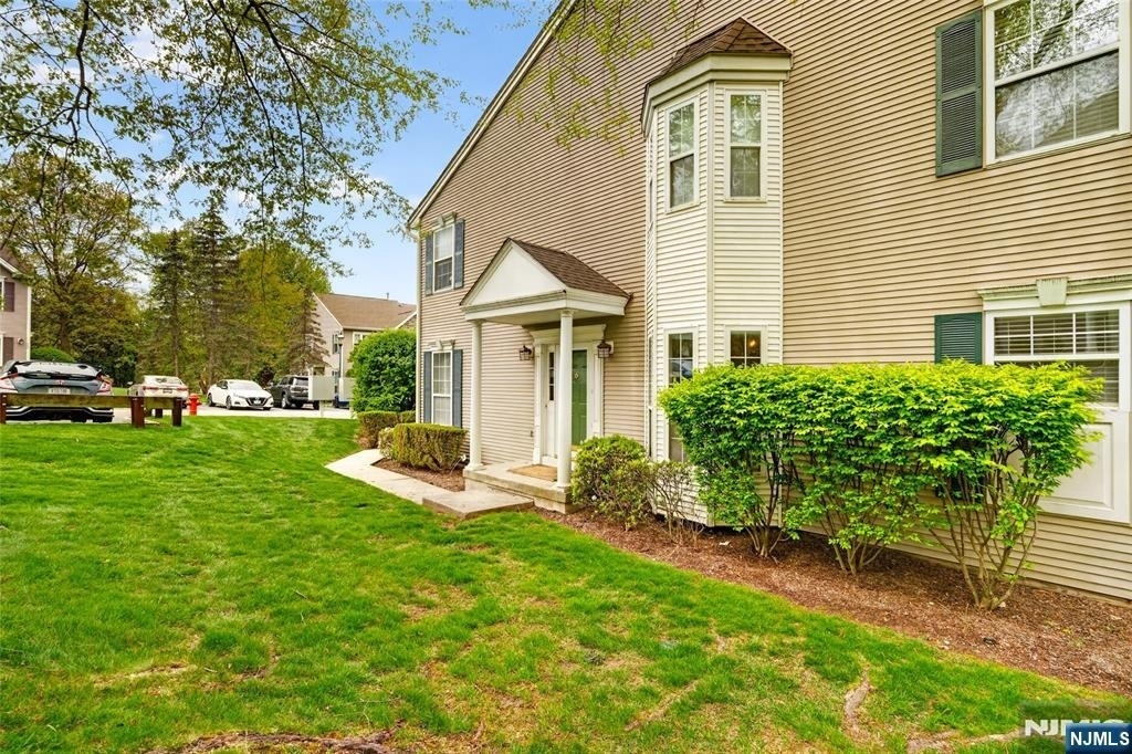554 Adirondack - Photo 4