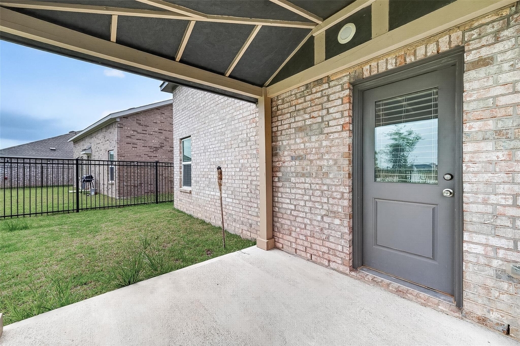 27703 Seascape Village Drive - Photo 3