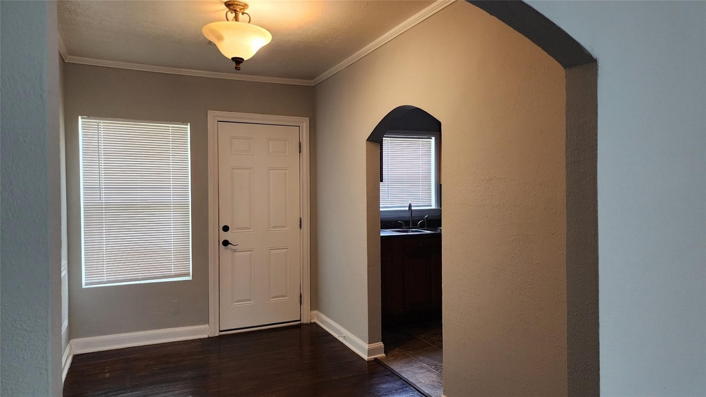7124 Linden Street - Photo 6
