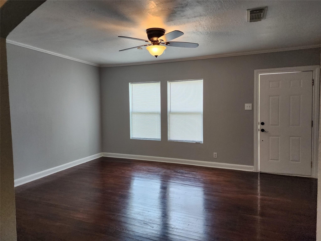 7124 Linden Street - Photo 8