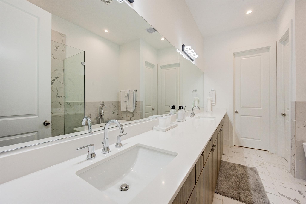 5839 Dolores Street - Photo 20