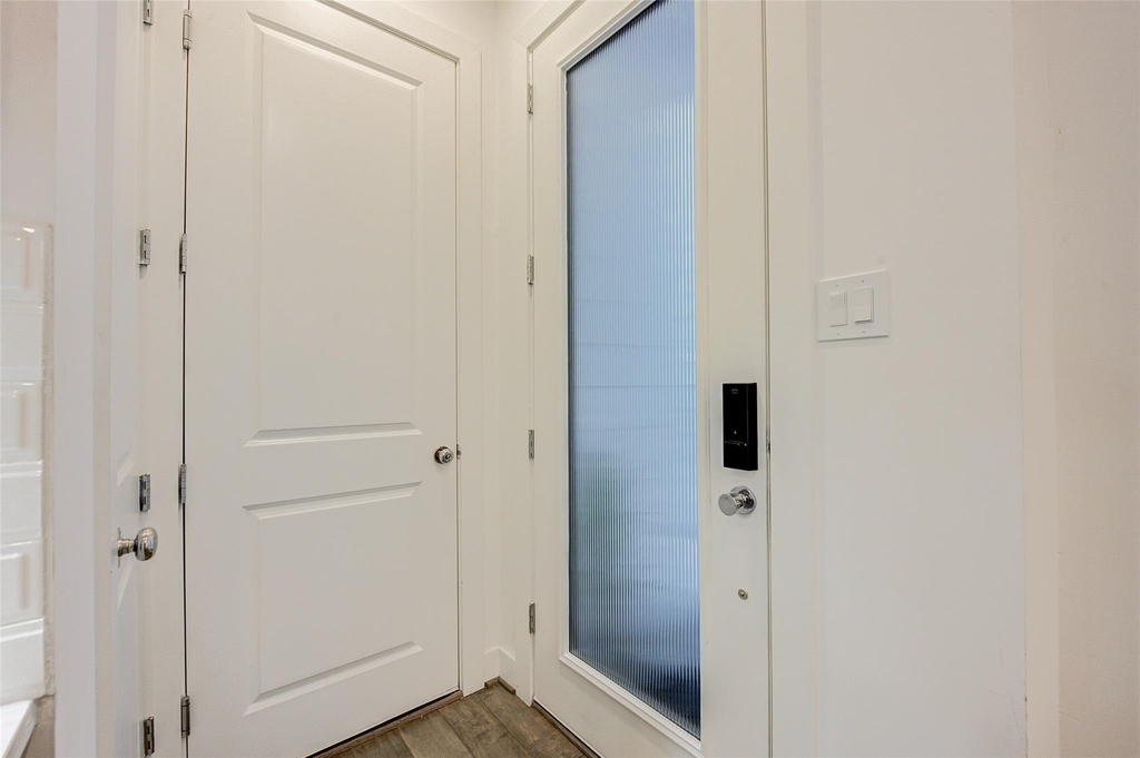 5839 Dolores Street - Photo 3