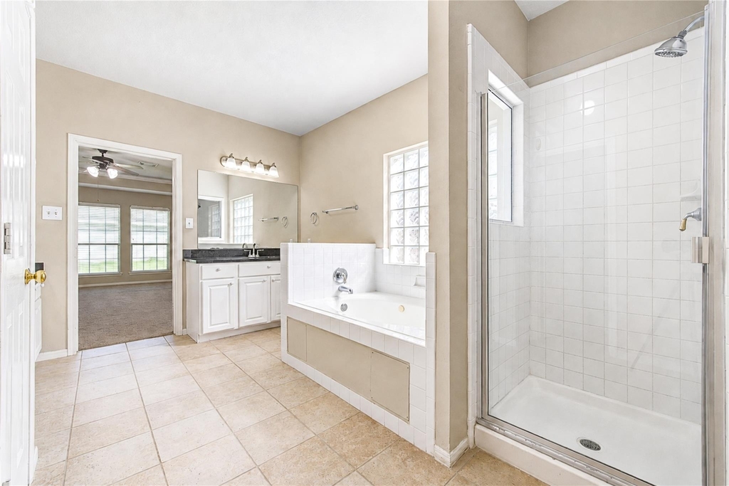 14009 Hollow Canyon Lane - Photo 7
