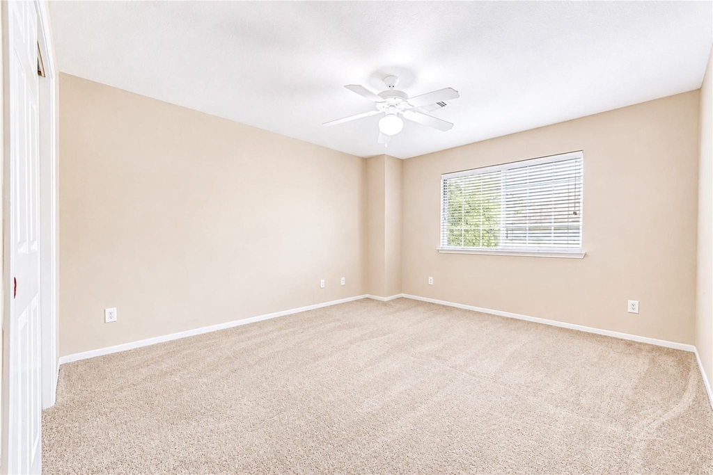 14009 Hollow Canyon Lane - Photo 11