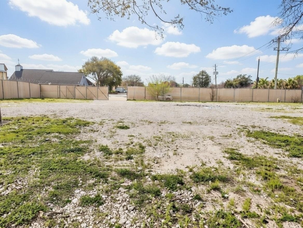 11211 Kittybrook  Drive - Photo 0