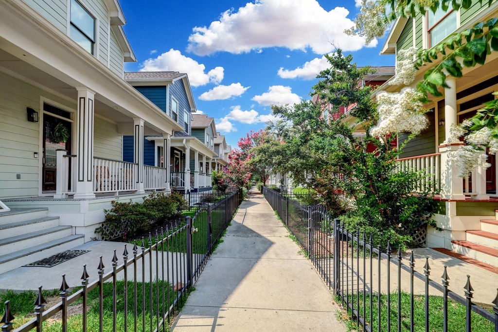 1025 W 15th 1/2 Street - Photo 1