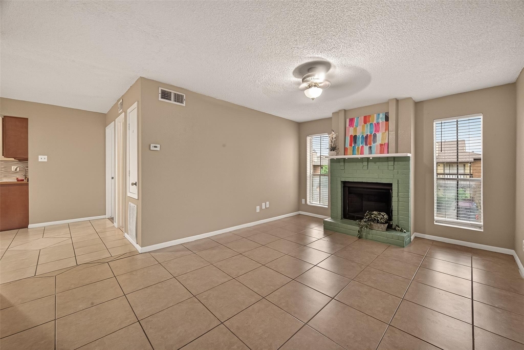 1500 Bay Area Boulevard - Photo 0