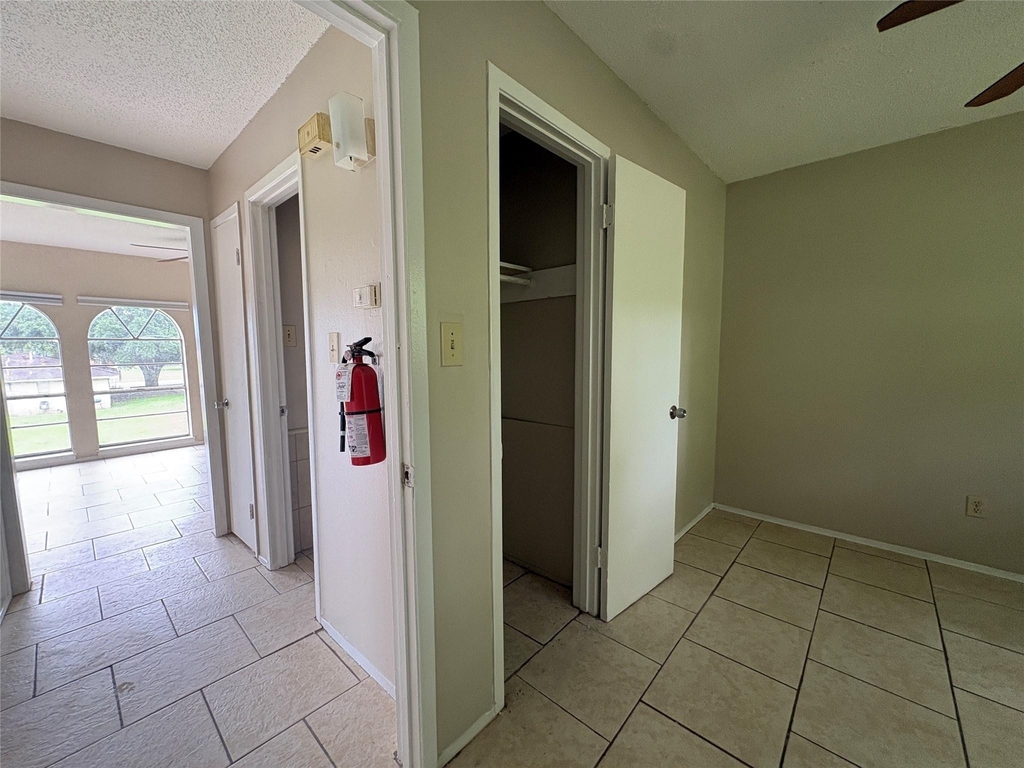 3021 Sycamore Avenue - Photo 5
