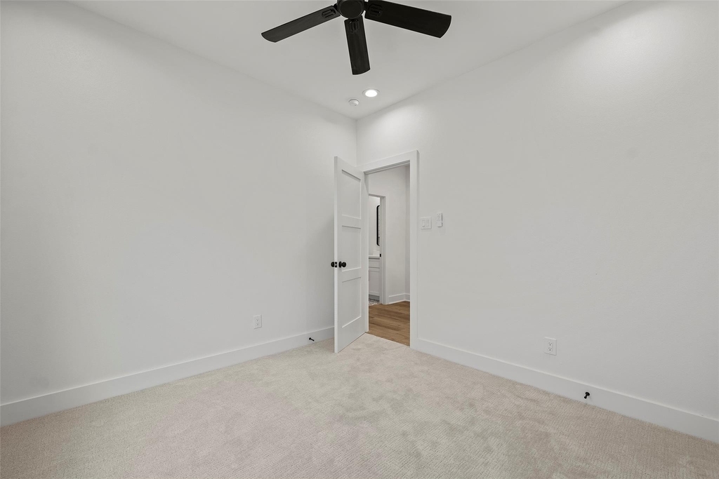 8417 Venus Street - Photo 16