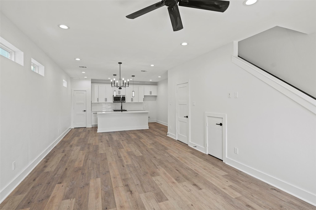 8417 Venus Street - Photo 6