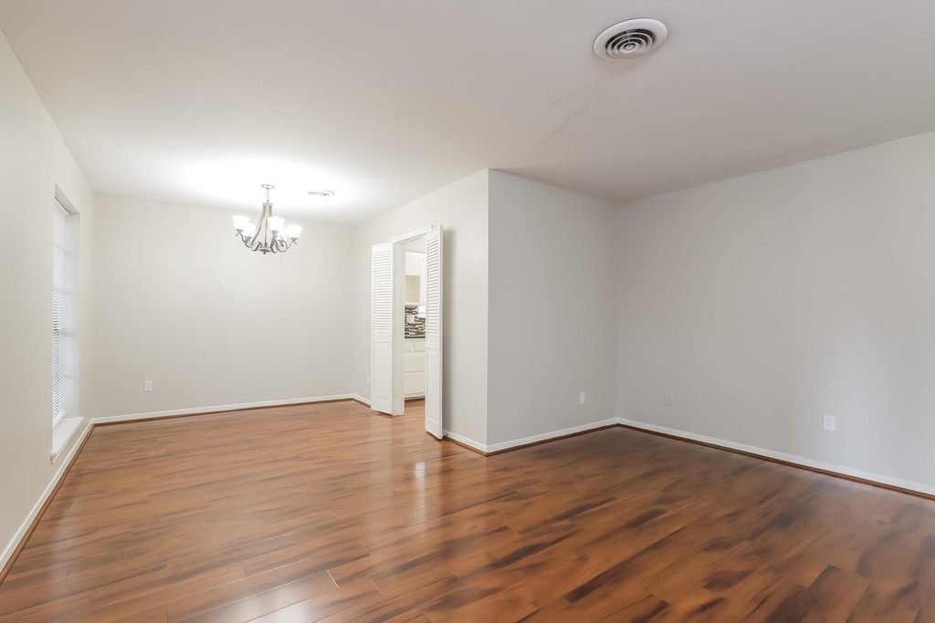 12115 Hillcroft Street - Photo 3
