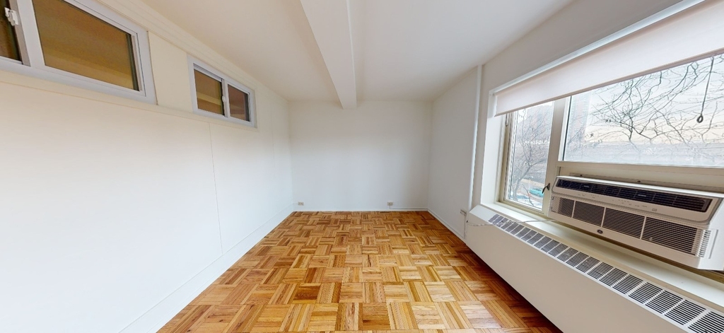 350 1st Avenue - Photo 3