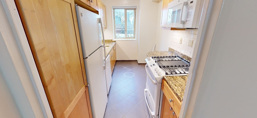 350 1st Avenue - Photo 2