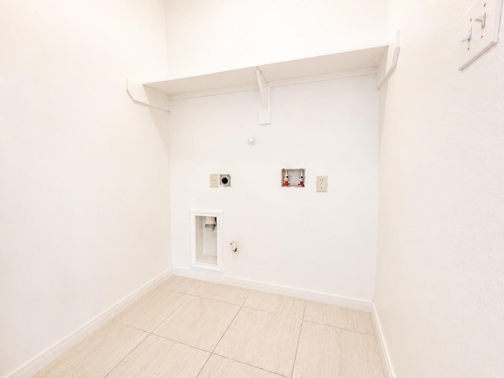 7219 Brookville Lane - Photo 28