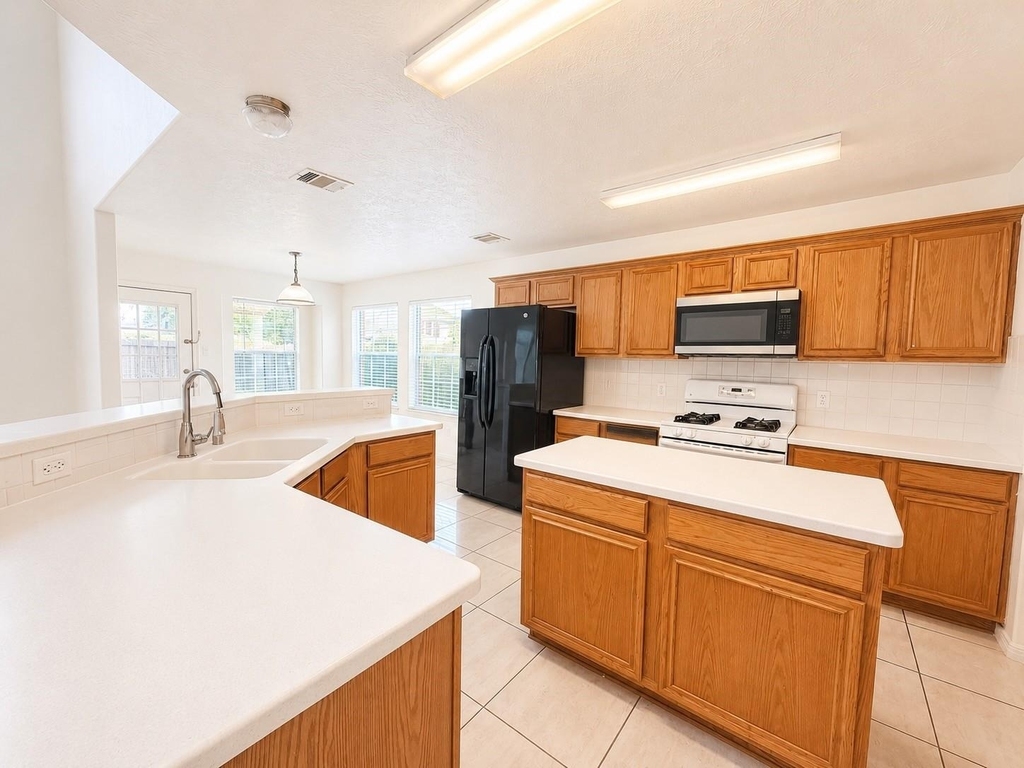 7219 Brookville Lane - Photo 5