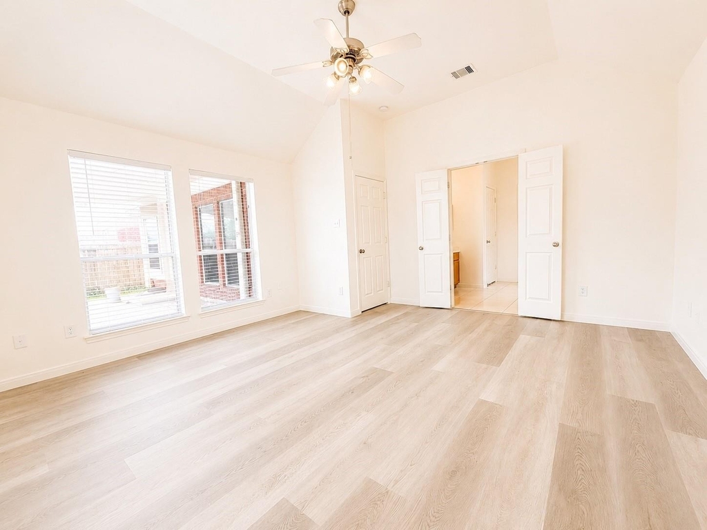 7219 Brookville Lane - Photo 10