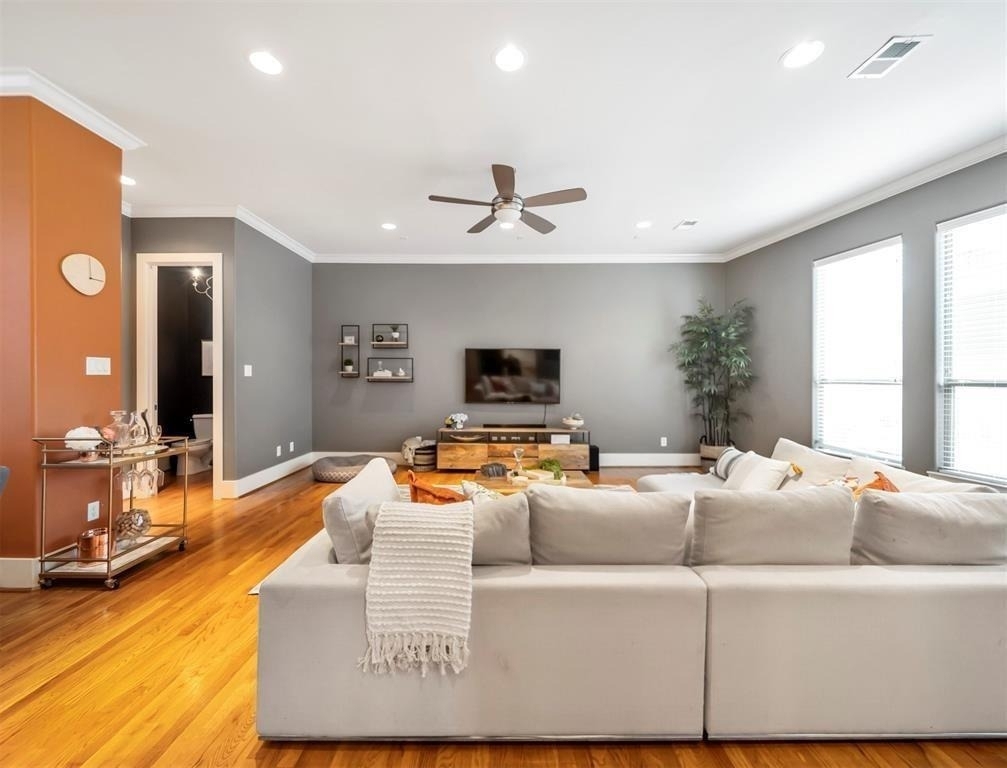 5535 Darling Street - Photo 8