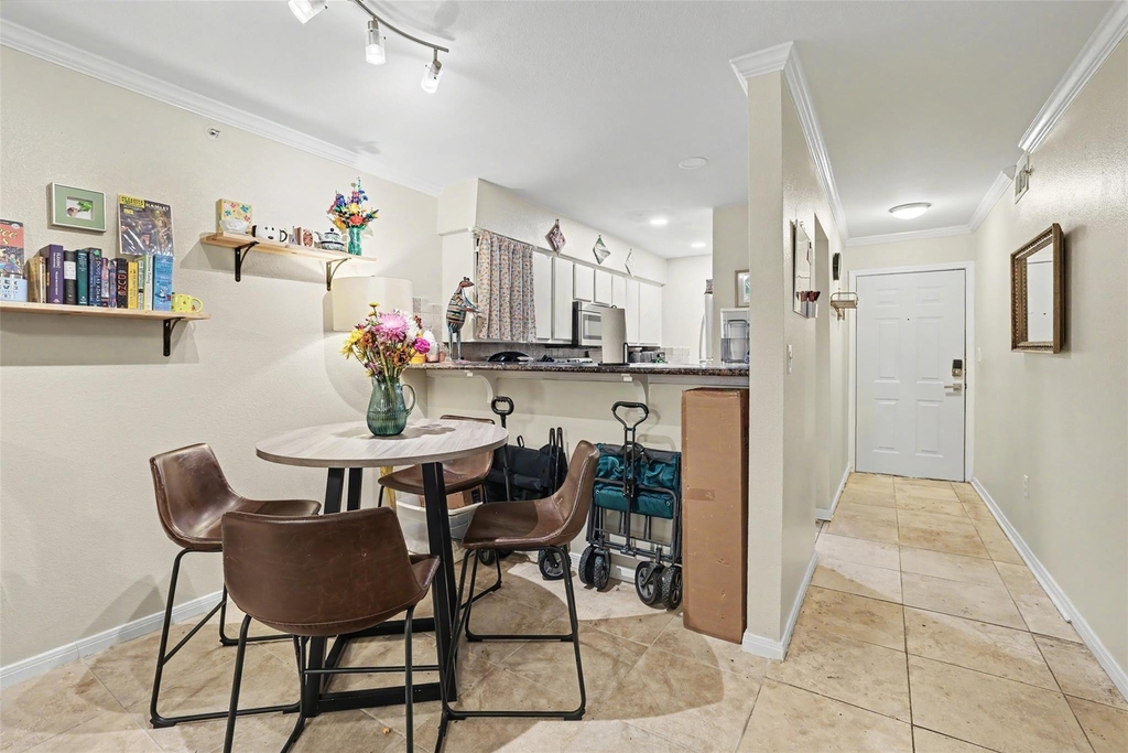 501 W 26th Street - Photo 2