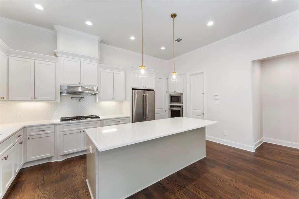 247 Green Boulevard - Photo 5