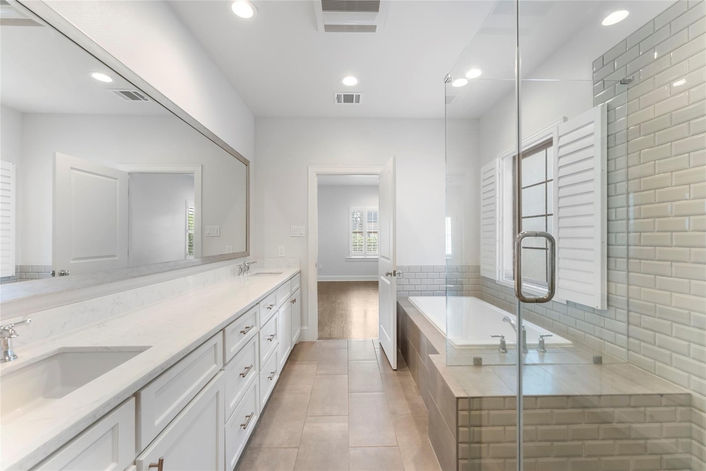 247 Green Boulevard - Photo 8