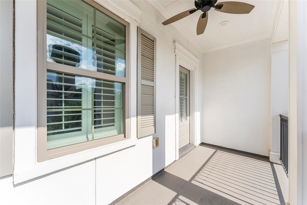 247 Green Boulevard - Photo 32