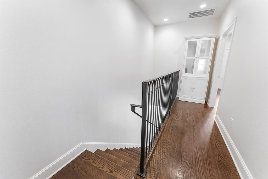 247 Green Boulevard - Photo 29