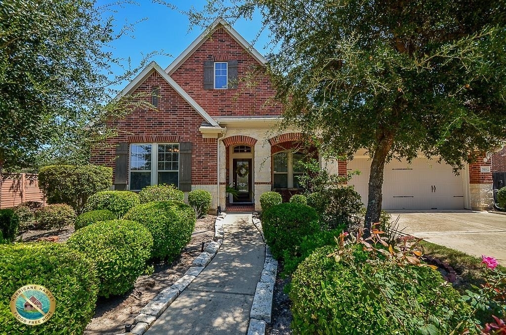 703 Hollington Way - Photo 0