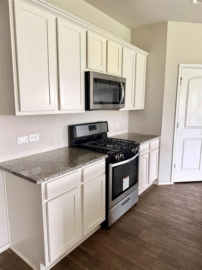 4406 Andorno Dr - Photo 3