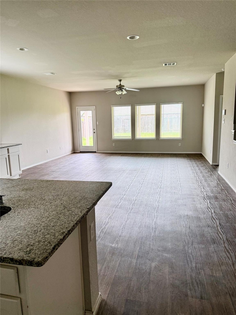 4406 Andorno Dr - Photo 6