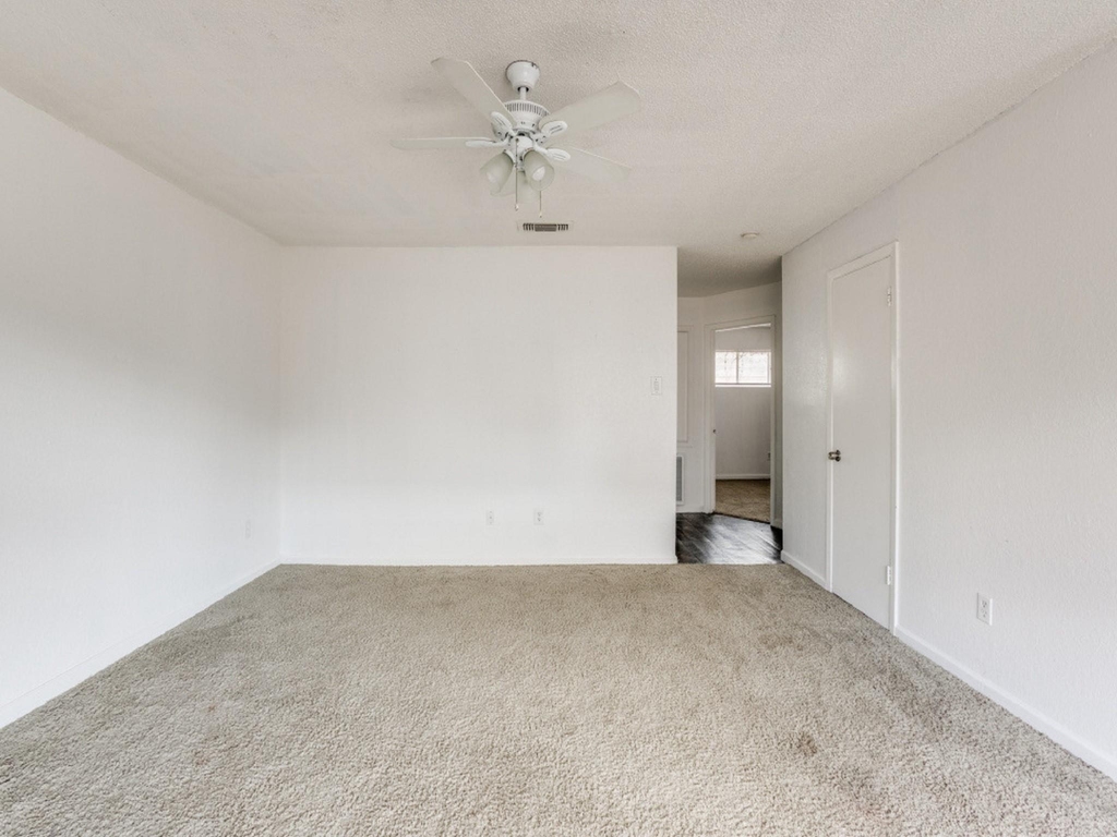1711 Wichita - Photo 4