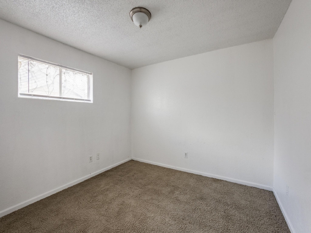 1711 Wichita - Photo 6